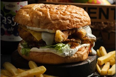 Крафт бургер с хрустящей курочкой