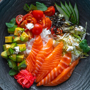 Поке с лососем