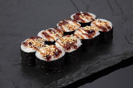 Ролл с угрем