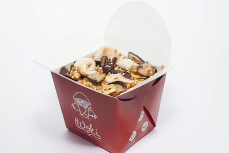 Китайский жареный рис с кальмарами и шиитаке