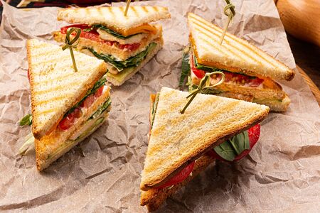 Клаб-сендвич