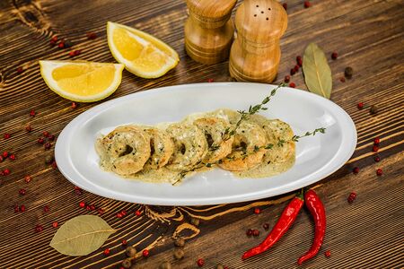 Креветки тигровые в соусе Песто