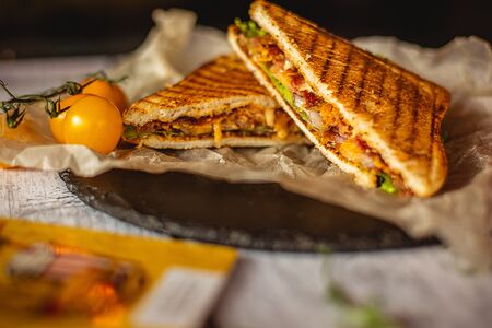 Сендвич с беконом