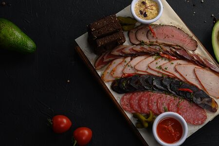 Мясная тарелка