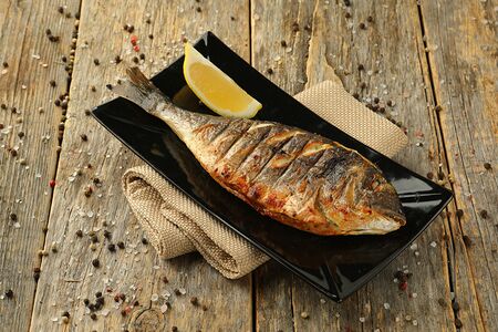 Дорадо на гриле