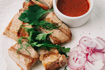 Шашлык из cвинoй шеи