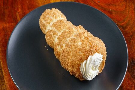 Слоеная трубочка с кремом