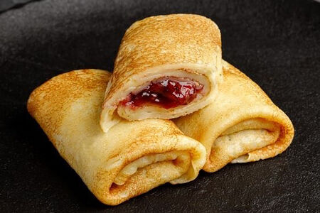 Блинчик с чёрной смородиной