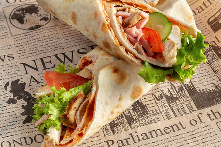 Свёрнутая пицца с курицей