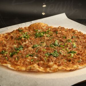 Ламаджо с телятиной