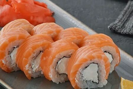 Ролл Филадельфия с авокадо