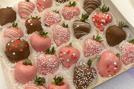 Клубника в шоколаде Парижанка