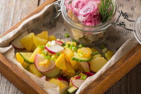 Скумбрия собственного посола с теплым салатом из картофеля