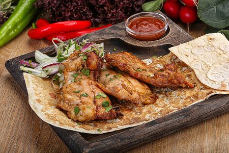 Куриные бедра на мангале