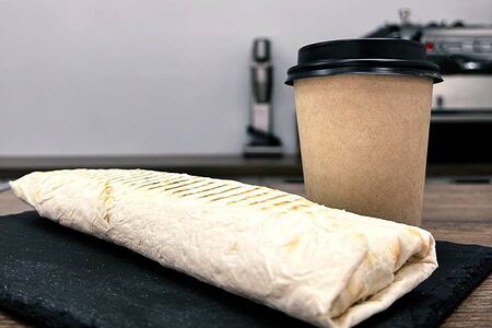 Шаурма с омлетом и беконом