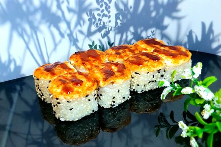 Ролл Запеченный сливочный с угрем