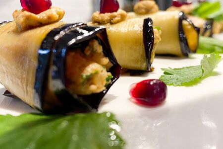 Рулетики из баклажанов