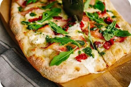 Бекон и вяленые томаты