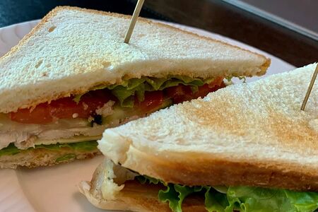 Сэндвич с куриной грудкой