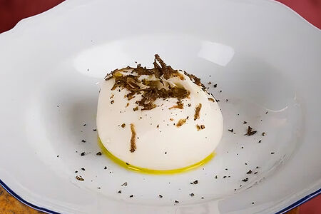 Буррата с трюфелем