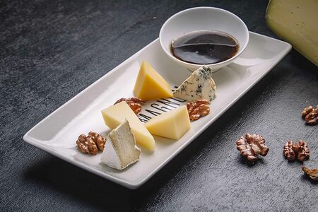Сыры с трюфельным горным медом