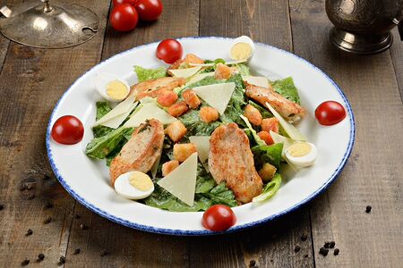 Цезарь с курицей