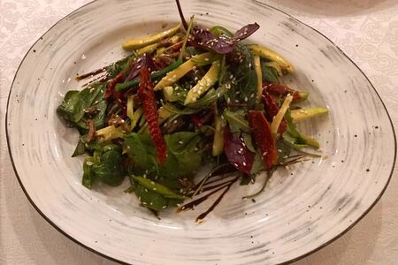 Салат с ростбифом