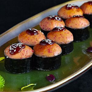 Хот Сяке запеченный ролл