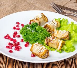 Рулеты из баклажанов