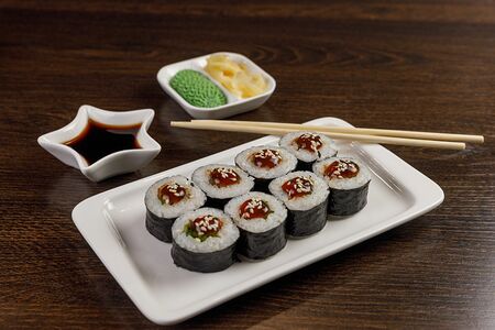 Ролл Унаги маки