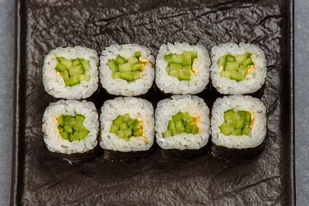 Хосомаки с огурцом