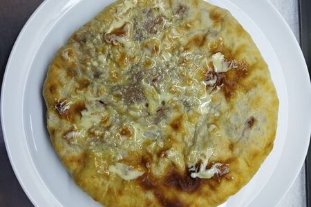 Осетинский пирог с фасолью