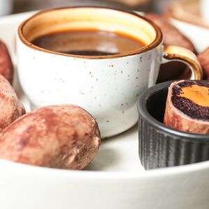 Пирожное Картошка с соленой карамелью