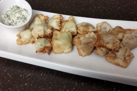 Мини-чебуреки с брынзой