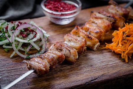 Шашлык из бараньих семечек