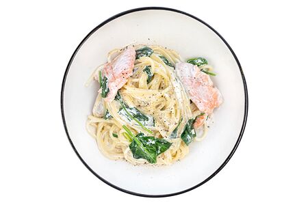 Паста с лососем и шпинатом