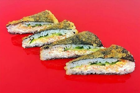 Брускетта с крабом