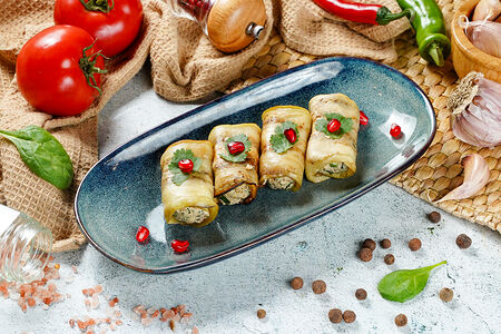 Баклажановые рулетики