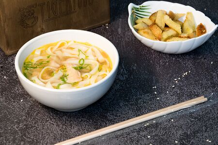 Лапша с сухариками