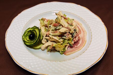 Теплый салат Тбилисо