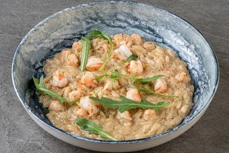 Орзо с креветками, черным перцем и трюфельным маслом