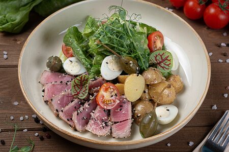 Нисуаз с тунцом