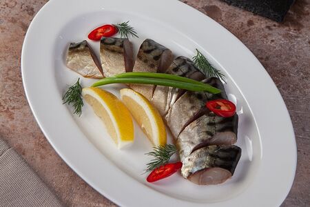 Скумбрия холодного копчения