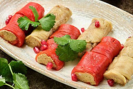 Рулетики из баклажан и паприки