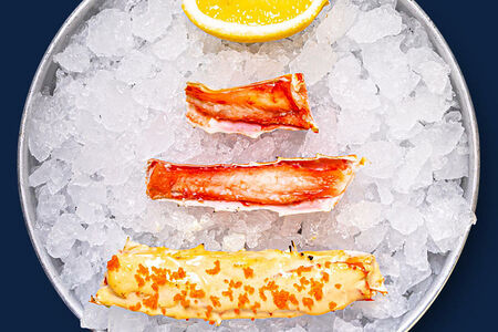 Клешня камчатского краба в соусе биск