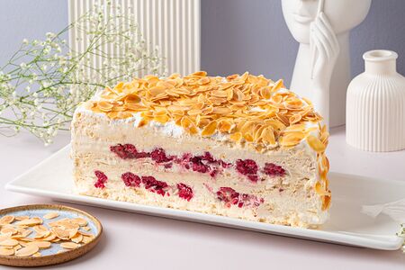 Миндальный половинка