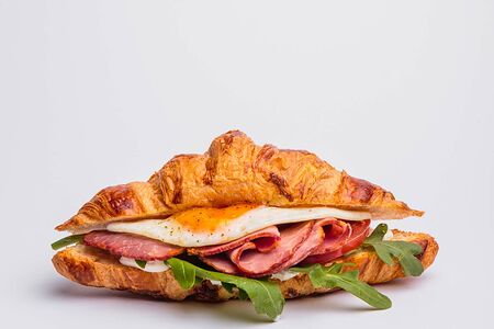 Круассан с кониной