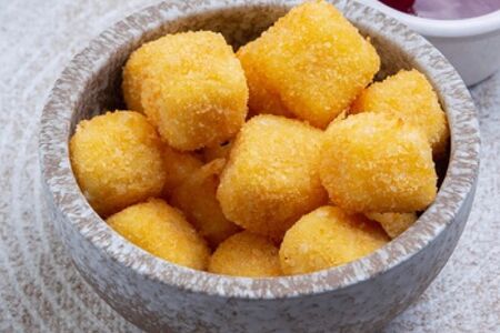 Жареный сыр Камамбер