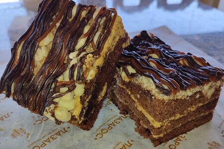 Пирожное Сникерс