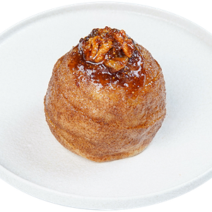 Яблоко печеное с орехами